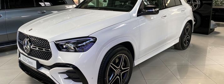 Спеціальна пропозиція на Mercedes-Benz GLE SUV 2023 року випуску.